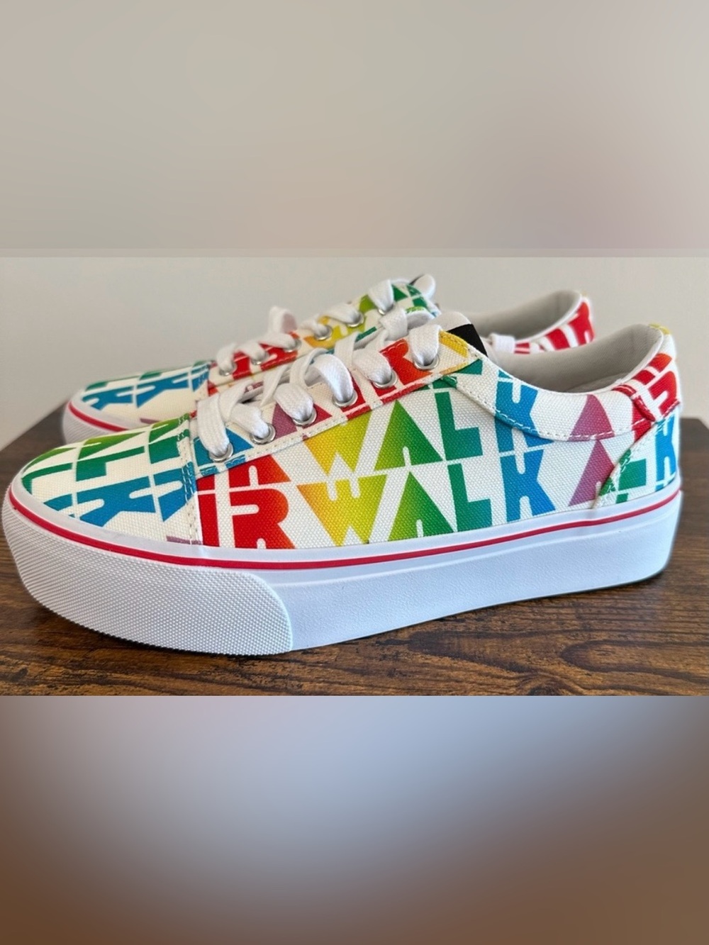 Airwalk Alya J Multi Color Sneakers NWT Size 7